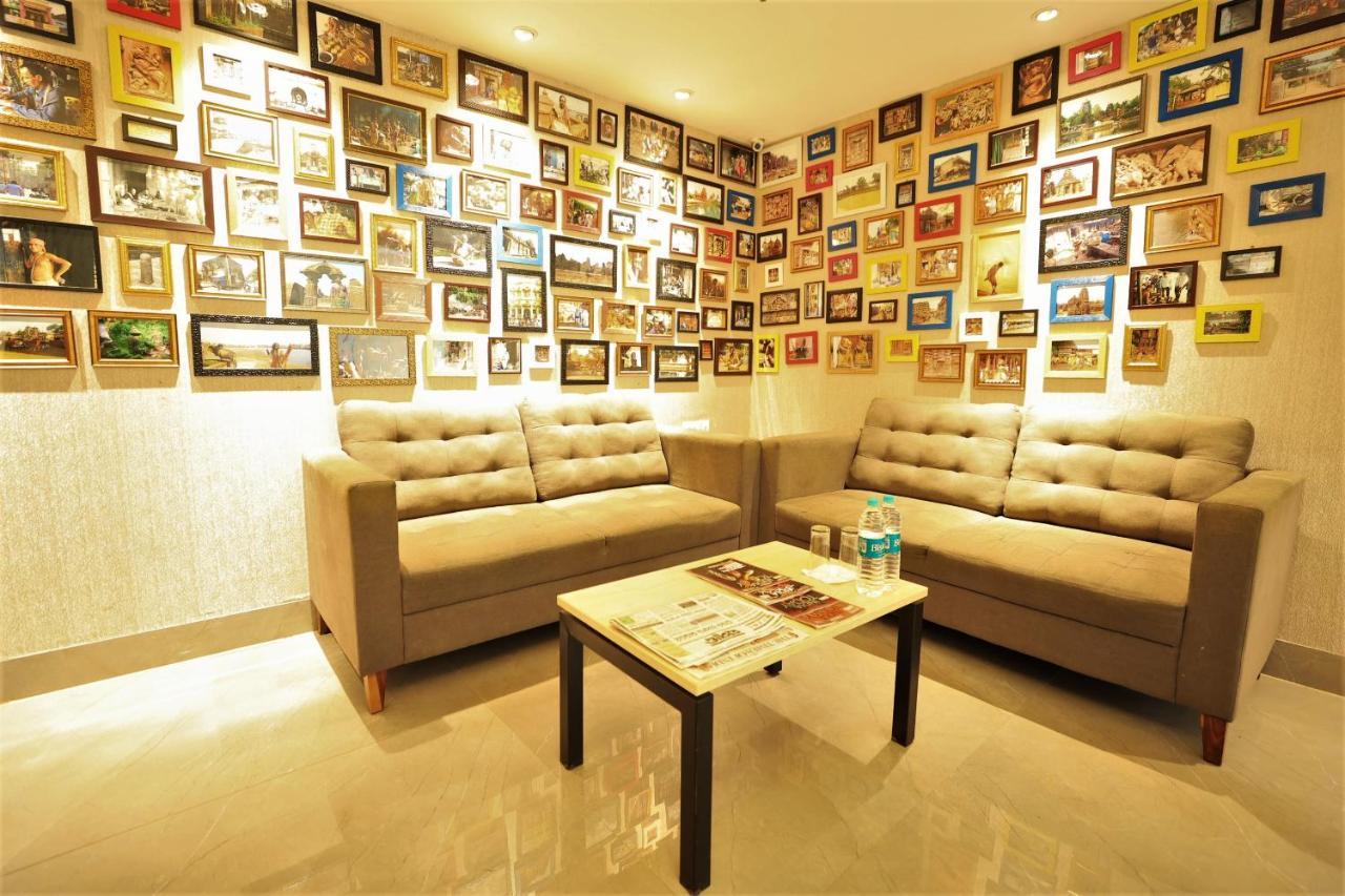 Crystal Urban Park Hotel Bhubaneswar Exterior photo