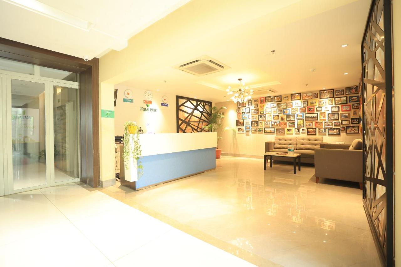 Crystal Urban Park Hotel Bhubaneswar Exterior photo